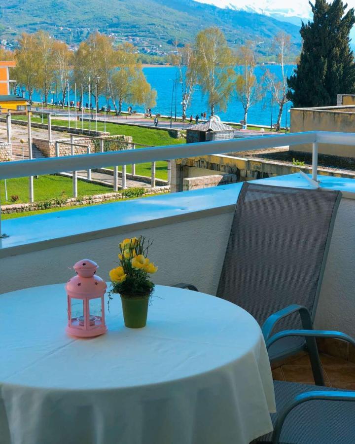 Exclusive Apartments With Lake View Охрид Екстериор снимка
