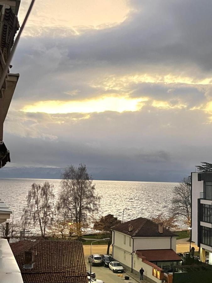 Exclusive Apartments With Lake View Охрид Екстериор снимка